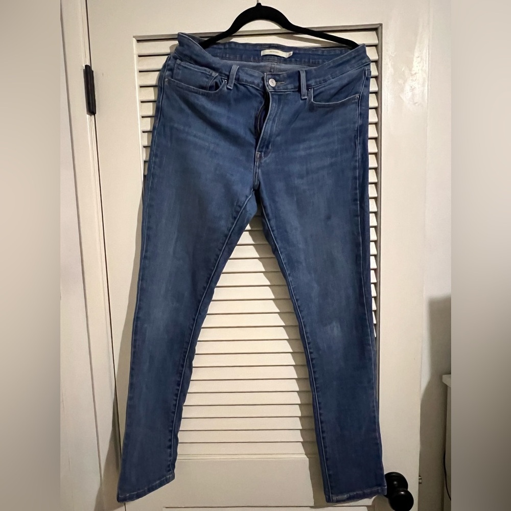 Levi's 711 Skinny